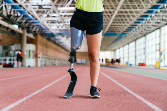 female paralympic athlete