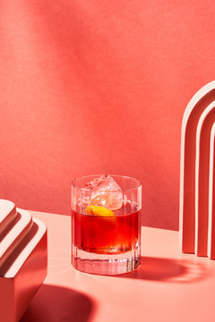 Alcohol beverage with ice and citrus