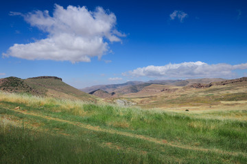 Naklejka premium mountain landscape with blue sky