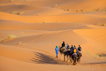 Fototapeta na wymiar Erg Chebbi dunes, Merzouga, Marruecos, Africa