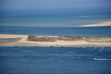 Fototapeta na wymiar Sandbank in der Bucht von Arcachon
