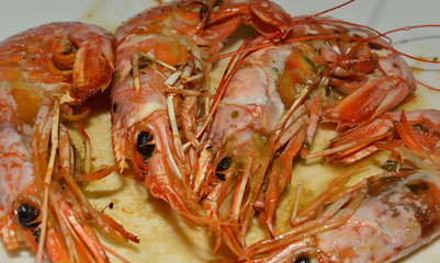 Grilled prawns with whiskey sauce