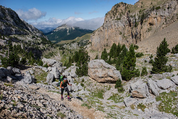 Fototapeta premium Foyas del Ingeniero, ruta de las Golondrinas, barranco de Petrechema, pirineos occidentales, , Huesca, Aragón, Spain, Europe