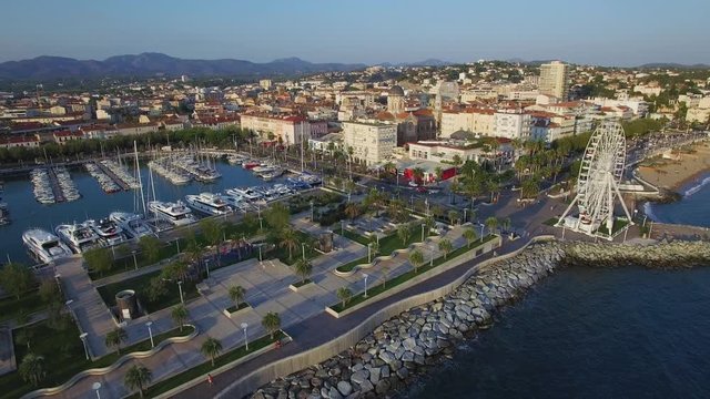 France, Var, Saint Raphael, old port, Quai Albert 1e