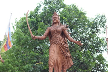 statue of Rani Durgawati For Hindu Awakening Great Hindu Warrior Queen: Rani Durgavati of Gondwana.