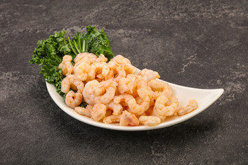 Small unshelled shrimps in the bowl
