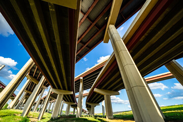 Obraz premium Under the freeway