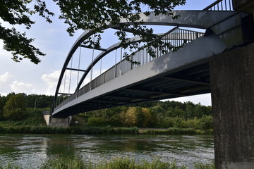Obraz premium Brücke am Mittelland-Kanal
