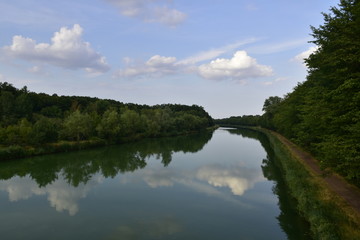 Fototapeta na wymiar Mittelland-Kanal bei Bückeburg