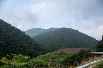 Obraz premium 県境の道終点