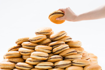 山盛りのハンバーガー