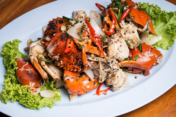 Crab stir fried with black pepper and garlic