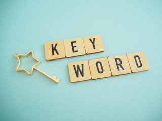 キーワードに単語と星形の鍵