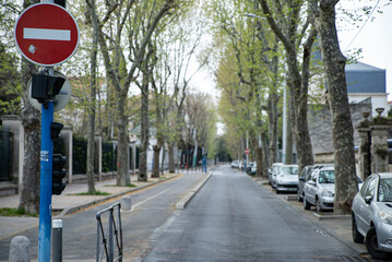 Rue vide à Montpellier pendant le confinement.