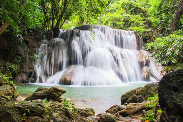Fototapeta na wymiar Huay Mae Kamin or Huai Mae Khamin Waterfall at Khuean Srinagarindra National Park or Srinagarind Dam National Park in Kanchanaburi Province, Thailand