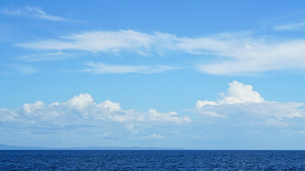 Fototapeta premium blue sky and white clouds
