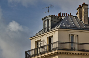 Fototapeta na wymiar facade of a building in paris