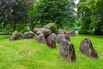 Passage grave in a park