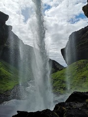 der kvernufoss wasserfall im süden islands bei Skógár © heibergerwork