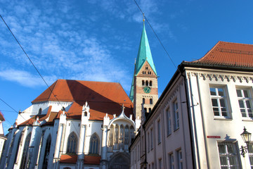 Fototapeta na wymiar Kirche in Augsburg in Deutschland 4.7.2020
