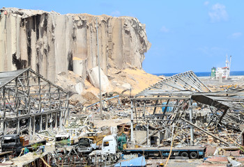 Obraz premium Revolution, protests and confrontations in Beirut, Lebanon, following the horrific explosion at the port on August 4th, 2020.