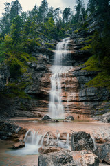 Fototapeta na wymiar Häselgehr Wasserfall in Österreich 