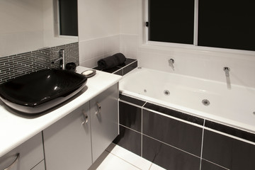 A bathroom design in new luxury home