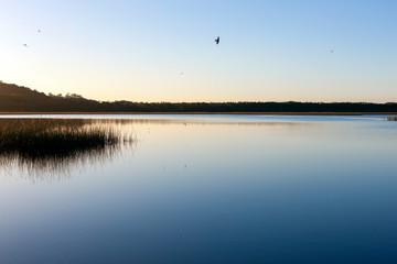 Obraz na płótnie Canvas Scenic view of calm lake