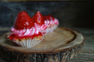 cupcake with strawberry - muffin with fruit 