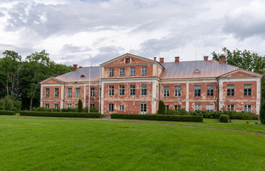 Fototapeta na wymiar old stone manor estonia europe