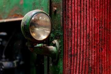 Oldtimer Vintage Kühler Leuchte Scheinwerfer Traktor Trecker Schlepper Schuppen Garage Rost Garage...