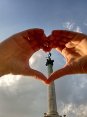 Memorial statue of Heroes' Square in the form of a heart