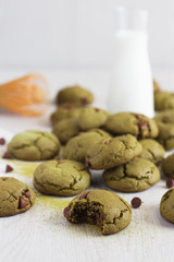 Matcha and Chocolate Chip Cookies