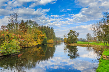 Fototapeta na wymiar Nature reserve and golf course in autumn colors in the rural area of Alphen aan den Rijn