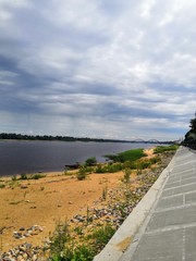 path to the sea
