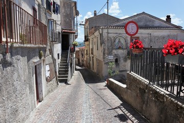 Pesche - Stradina del borgo