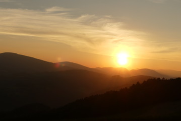 Sonnenuntergang in den Bergen
