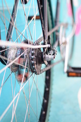 Dusty Bike Rear Wheel Cassette, pedal