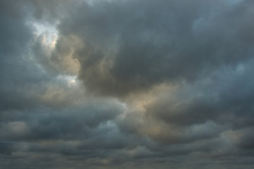 stormy sky with clouds. cielo nublado tormentoso