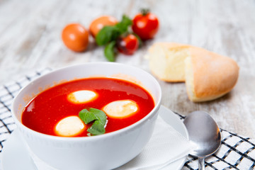 tomato soup with egg