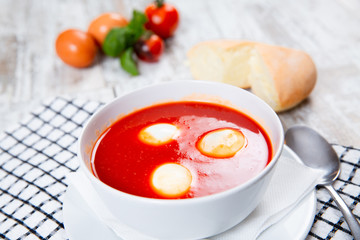 tomato soup with egg