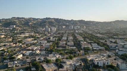 Obraz premium Aerial Photography of Residential Neighborhood in California and Green Hills