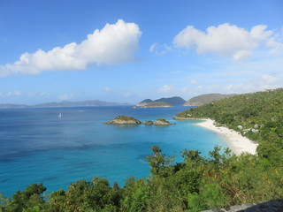 Fototapeta premium view of the sea and mountains
