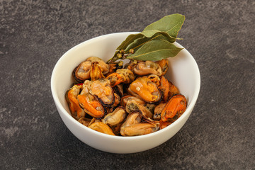 Pickled mussels in the bowl