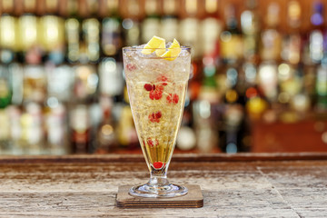 Apple non-alcoholic cocktail