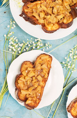 Sandwiches with apples and lilies