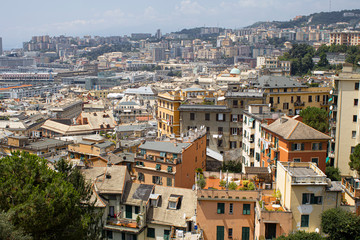 Fototapeta na wymiar view of the city of genova