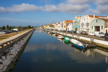 Obraz premium Navigable channel in Aveiro