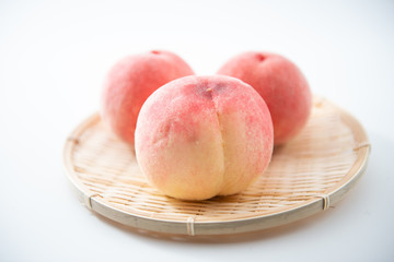 フレッシュな桃