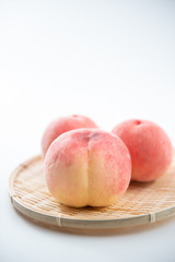 新鮮な桃